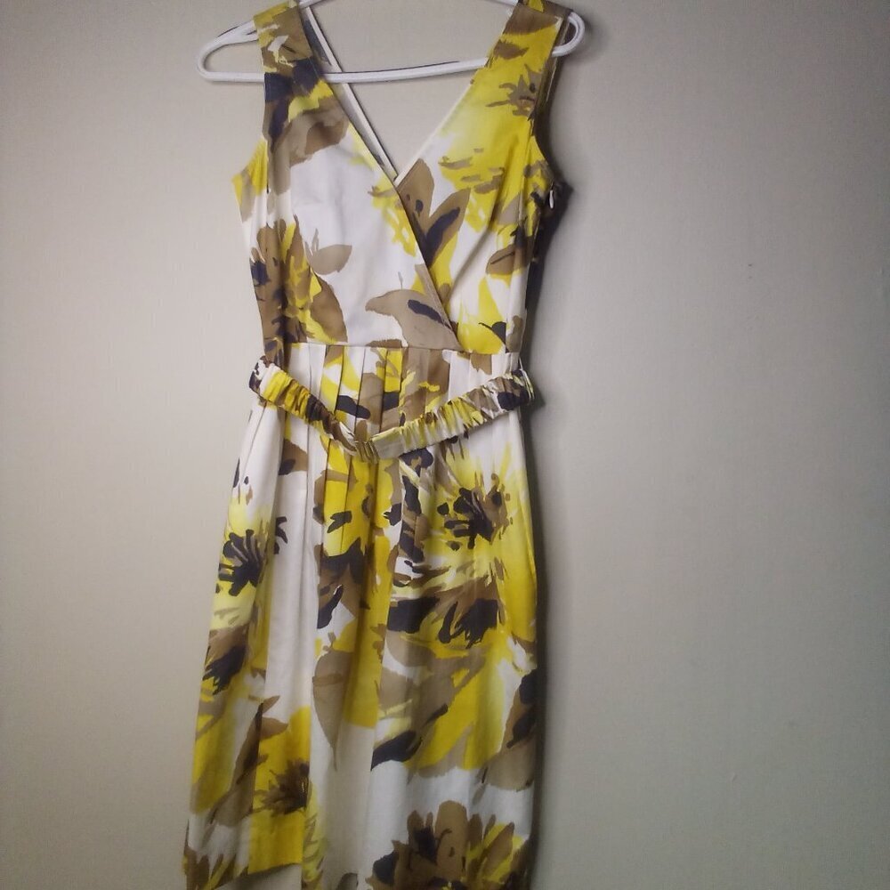 Robin Howe Dress Women 2 Sleeveless Sundress Belt Floral Tan Yellow